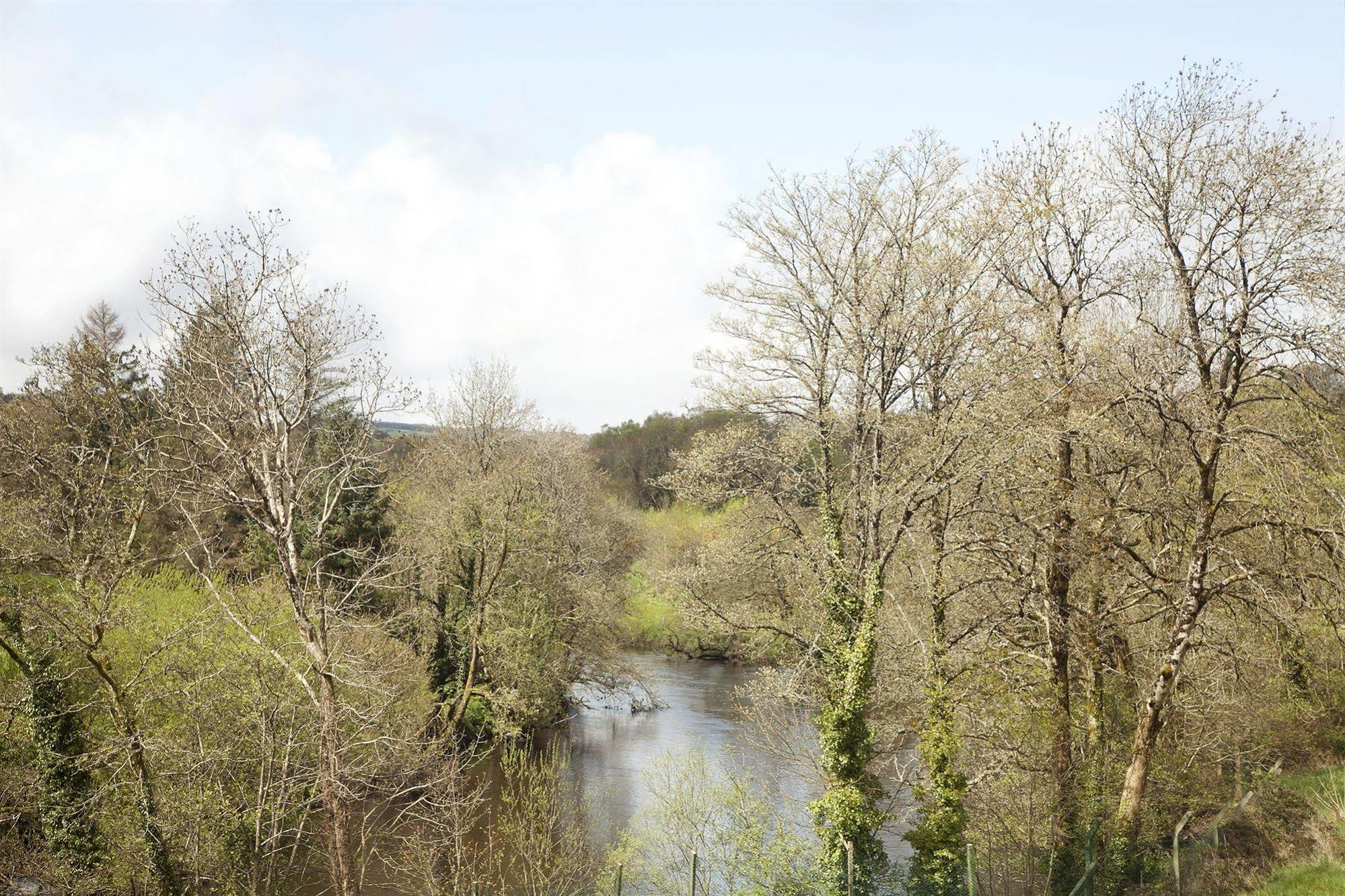 Riverside Park Hotel Macroom Kültér fotó